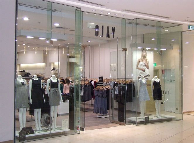 Frameless Glass Shop Fronts